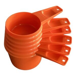 Complete Set of Six Vintage Tupperware Measuring Cups